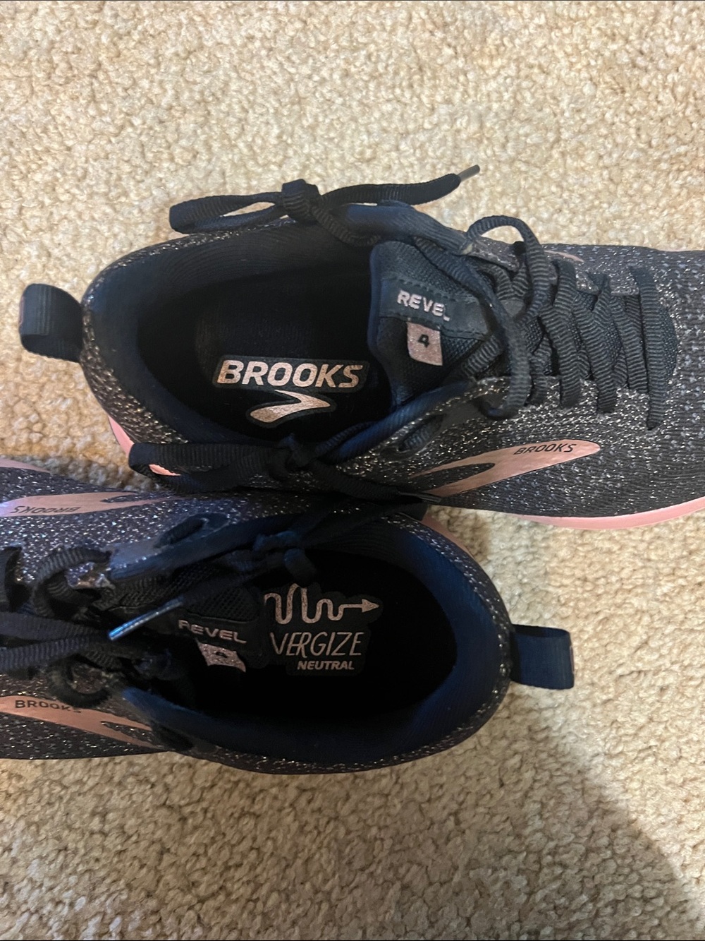 Brooks Revel Women's Black and Pink Athletic Shoes - Picture 2 of 4